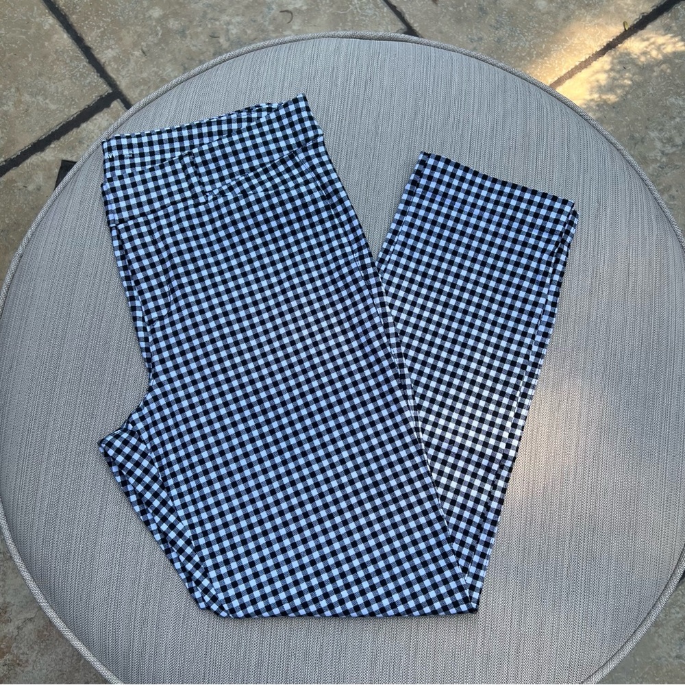 Old Navy NWOT Pixie Ankle Sz 8 Black/White Check